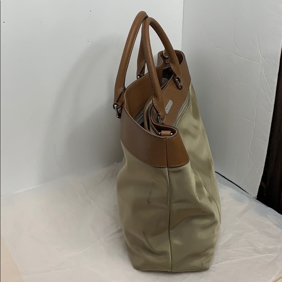 Michael Kors Colgate Tote - Picture 2 of 10